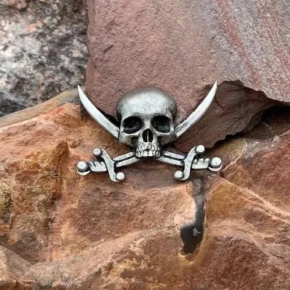 💀100% Handmade - 🔥Vintage Gothic Skull Brooch